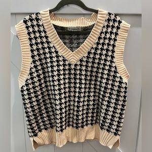 Houndstooth Sweater Vest